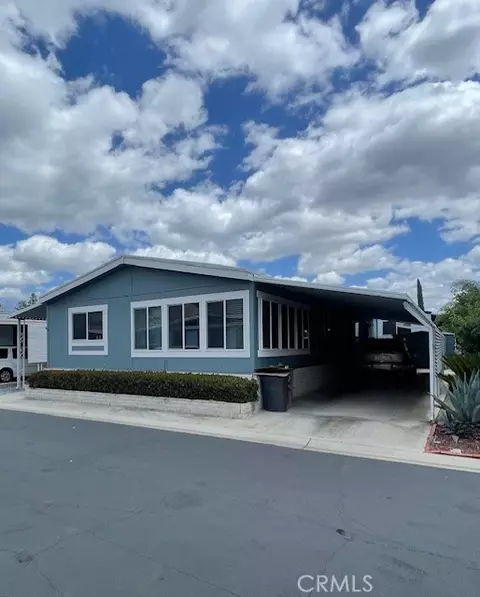 2230 Lake Park Dr #55, San Jacinto, CA 92583