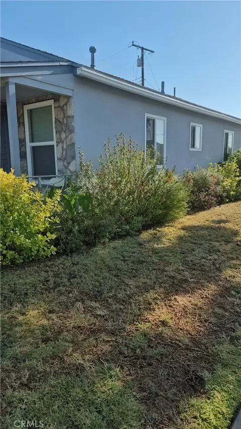 13903 S Zamora, Compton, CA 90222 photo 10