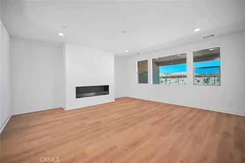 Living - 4065 Saddle Dr, Palmdale, CA 93551 photo 6 of 8