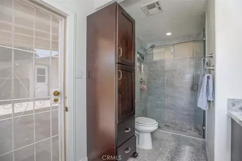 Bath - 1566 Heather, Riverside, CA 92504 photo 2 of 4