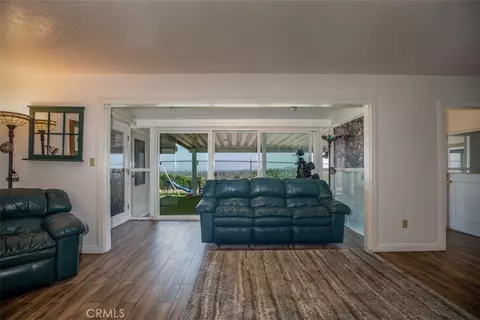 Living - 1566 Heather, Riverside, CA 92504 photo 2 of 5
