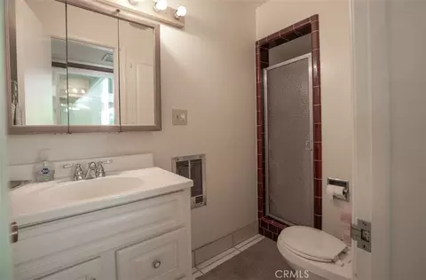 Bath - 1566 Heather, Riverside, CA 92504 photo 3 of 4