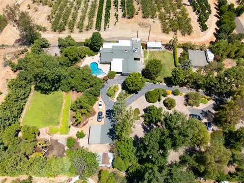 View/Area - 1566 Heather, Riverside, CA 92504 photo 2 of 6
