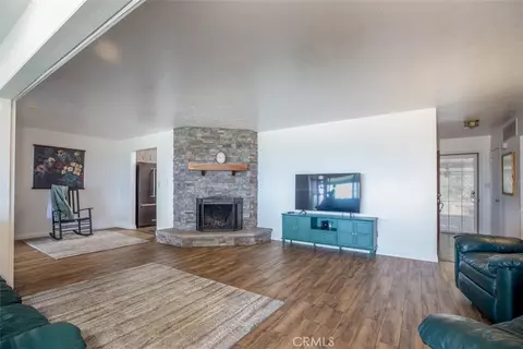 Living - 1566 Heather, Riverside, CA 92504 photo 3 of 5