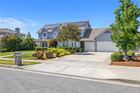 Exterior - 1625 Arcata St, Redlands, CA 92374 photo 12 of 13