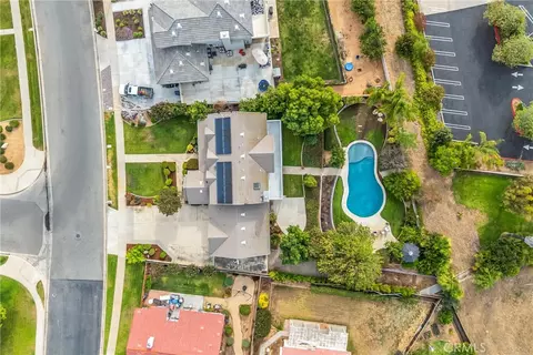 View/Area - 1625 Arcata St, Redlands, CA 92374 photo 5 of 9