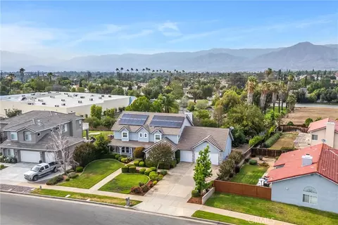 View/Area - 1625 Arcata St, Redlands, CA 92374 photo 4 of 9