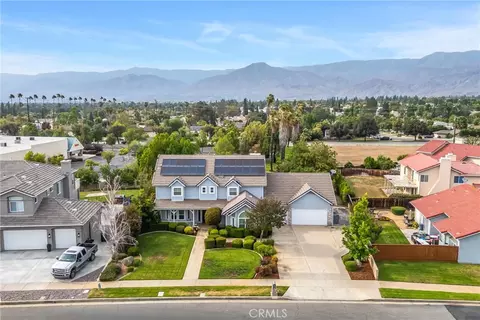 View/Area - 1625 Arcata St, Redlands, CA 92374 photo 3 of 9