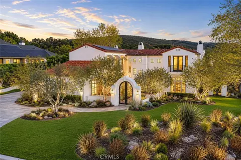 2 Havenhurst Dr, Coto De Caza, CA 92679