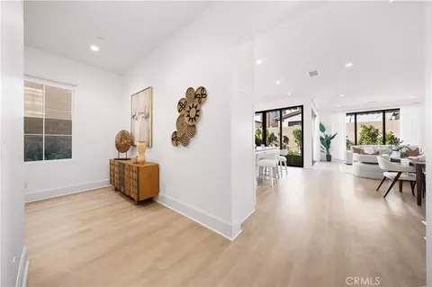 Entry Way - 217 Piazza, Irvine, CA 92602 photo 4 of 10
