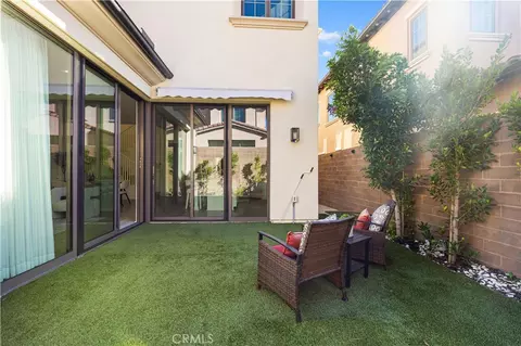 Exterior - 217 Piazza, Irvine, CA 92602 photo 4 of 8