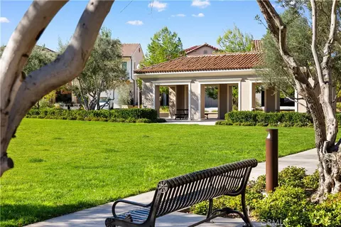 Exterior - 217 Piazza, Irvine, CA 92602 photo 7 of 8