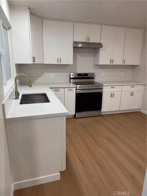 1321 S Standard #B, Santa Ana, CA 92707