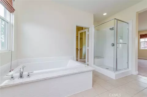 Bath - 219 Wicker, Irvine, CA 92618 photo 3 of 3