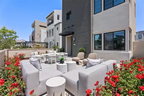 Exterior - 121 Bosal, Irvine, CA 92618 photo 1 of 10