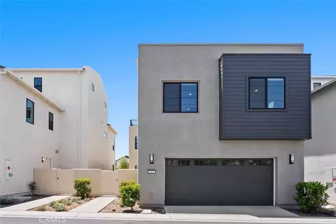 Exterior - 121 Bosal, Irvine, CA 92618 photo 5 of 10