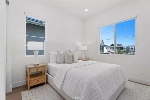 Bedroom - 121 Bosal, Irvine, CA 92618 photo 4 of 5