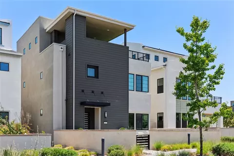 Exterior - 121 Bosal, Irvine, CA 92618 photo 10 of 10