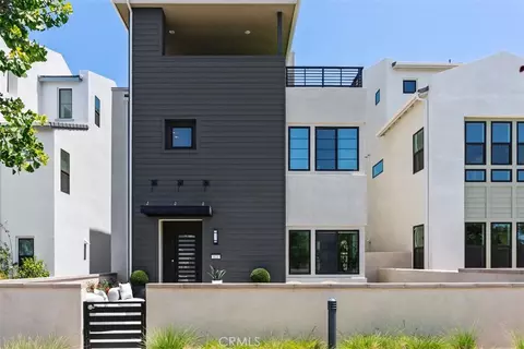 Exterior - 121 Bosal, Irvine, CA 92618 photo 9 of 10