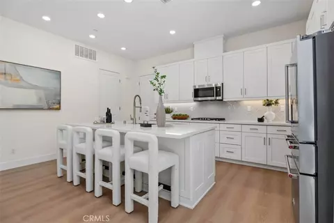Kitchen - 121 Bosal, Irvine, CA 92618 photo 2 of 3