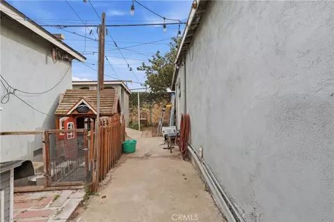 Exterior - 440 W Cherry, Compton, CA 90222 photo 5 of 9