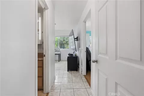 Entry Way - 440 W Cherry, Compton, CA 90222 photo 1 of 1