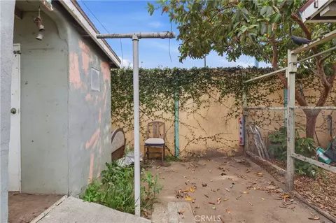 Exterior - 440 W Cherry, Compton, CA 90222 photo 7 of 9