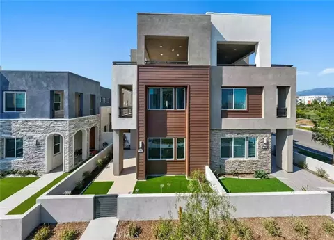 303 Baluster, Irvine, CA 92618