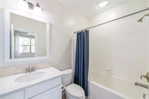 Bath - 68 Rose Arch, Irvine, CA 92620 photo 1 of 5