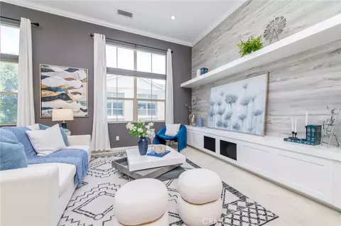 68 Rose Arch, Irvine, CA 92620