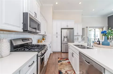 Kitchen - 68 Rose Arch, Irvine, CA 92620 photo 1 of 5