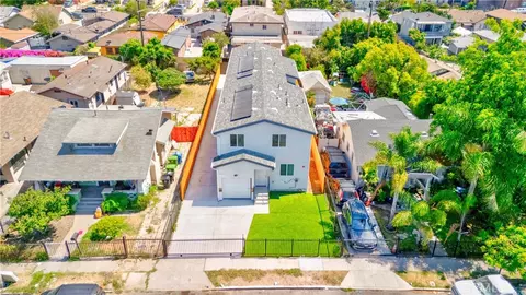 924 W 75th St, Los Angeles, CA 90044