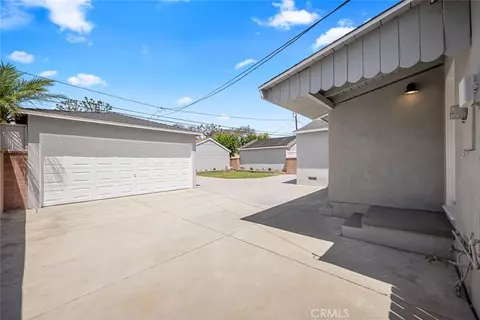 Exterior - 3819 N Studebaker Rd, Long Beach, CA 90808 photo 8 of 13