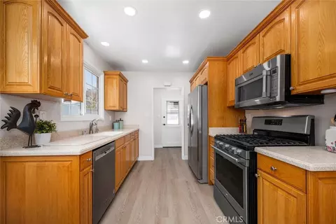 Kitchen - 3819 N Studebaker Rd, Long Beach, CA 90808 photo 2 of 4
