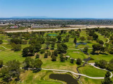 View/Area - 3819 N Studebaker Rd, Long Beach, CA 90808 photo 5 of 10