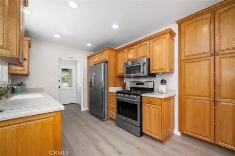Kitchen - 3819 N Studebaker Rd, Long Beach, CA 90808 photo 3 of 4