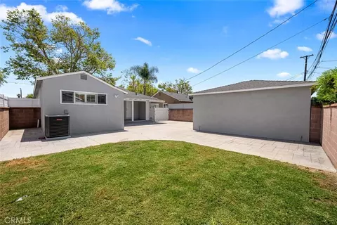 Exterior - 3819 N Studebaker Rd, Long Beach, CA 90808 photo 6 of 13