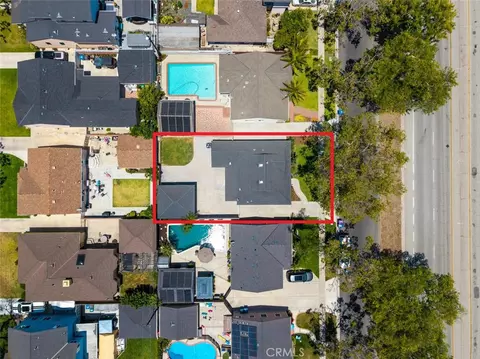 View/Area - 3819 N Studebaker Rd, Long Beach, CA 90808 photo 1 of 10