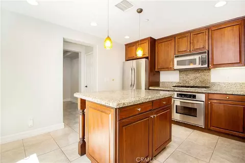 76 Orange Blossom Cir, Ladera Ranch, CA 92694