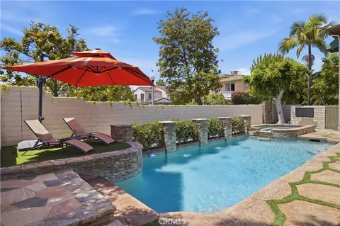 Exterior - 8 N Bayleaf, Irvine, CA 92620 photo 5 of 8