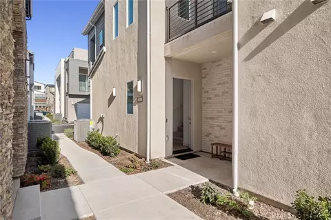 Exterior - 241 Proctor, Irvine, CA 92618 photo 4 of 13