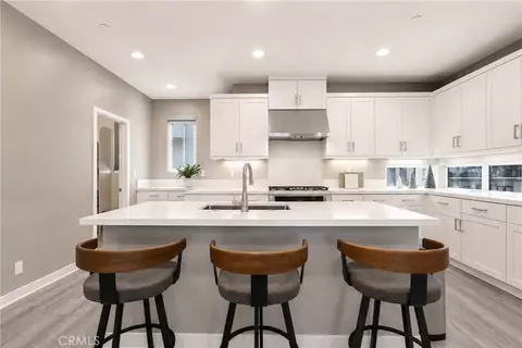 Kitchen - 253 Waypoint, Tustin, CA 92782 photo 1 of 4