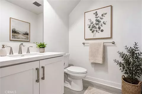 Bath - 253 Waypoint, Tustin, CA 92782 photo 1 of 6