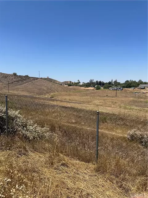 25361 Phillips, Perris, CA 92570 photo 2