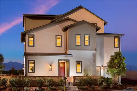 12837 Auburn Dr, Eastvale, CA 92880