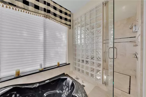 Bath - 3013 Olive Hl, Fallbrook, CA 92028 photo 2 of 9