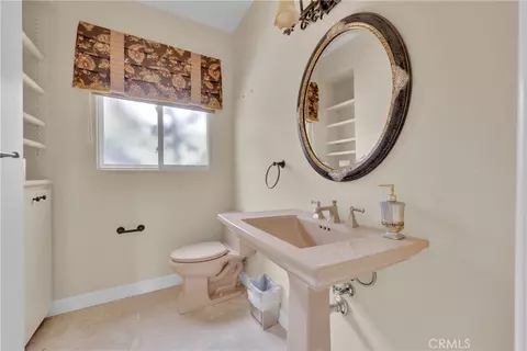 Bath - 3013 Olive Hl, Fallbrook, CA 92028 photo 6 of 9