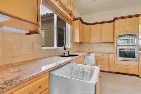 Kitchen - 3013 Olive Hl, Fallbrook, CA 92028 photo 3 of 6