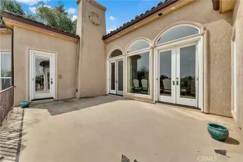 Exterior - 3013 Olive Hl, Fallbrook, CA 92028 photo 7 of 14