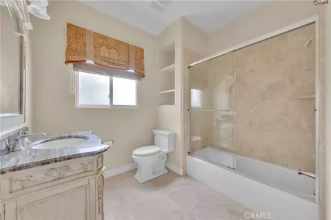 Bath - 3013 Olive Hl, Fallbrook, CA 92028 photo 7 of 9